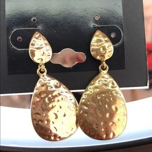 Gold earrings